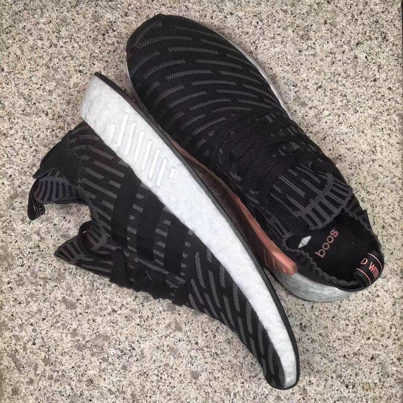 Authentic Adidas NMD R2 4 GS